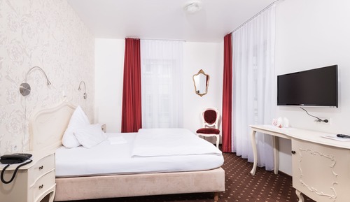 Standard Double Room, 1 Queen Bed, Non Smoking