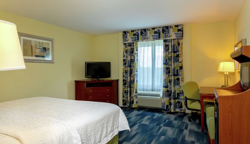 Habitación, 1 cama de matrimonio grande, no fumadores (Mobility & Hearing, Roll-in Shower)