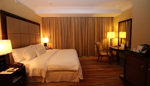 Suite junior, 1 cama de matrimonio grande, vistas a la ciudad, junto a la piscina