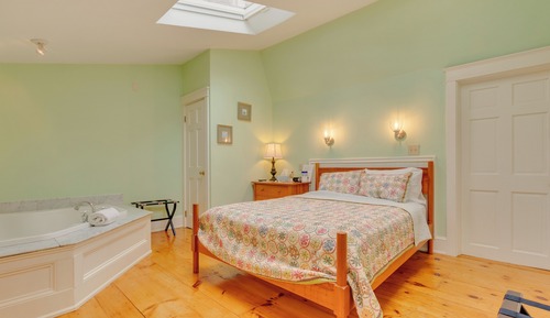 Habitación Deluxe, 1 cama de matrimonio, bañera de hidromasaje, planta baja