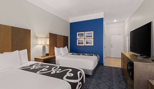 Habitación, 2 camas de matrimonio, accesible para personas con discapacidad (Mobility Accessible)