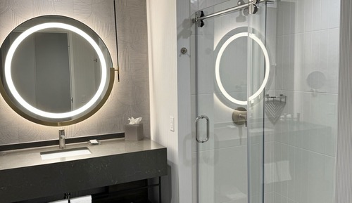 Habitación Premium, 2 camas de matrimonio, no fumadores, vistas al río (Newly Renovated)