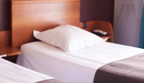 Habitación estándar con 2 camas individuales, planta baja