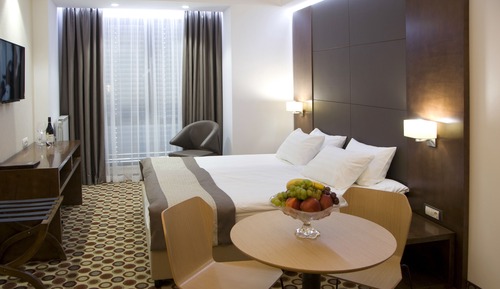 Deluxe Connecting Rooms