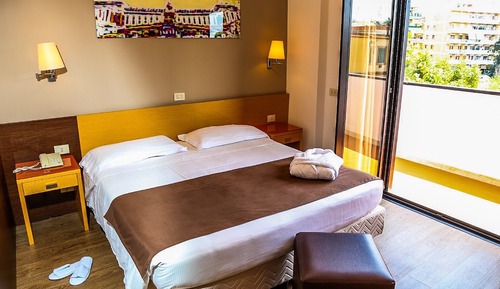 Habitación triple Confort, balcón