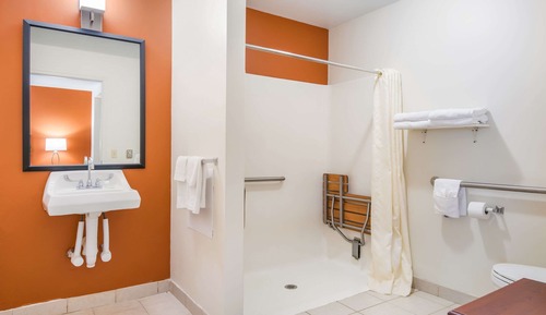 Habitación, 1 cama de matrimonio grande, accesible para personas con discapacidad, no fumadores