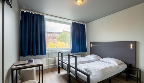 Habitación con 2 camas individuales