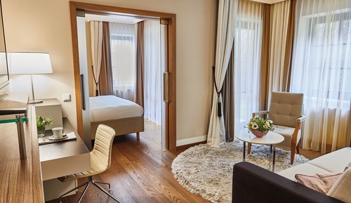 Suite junior, balcón