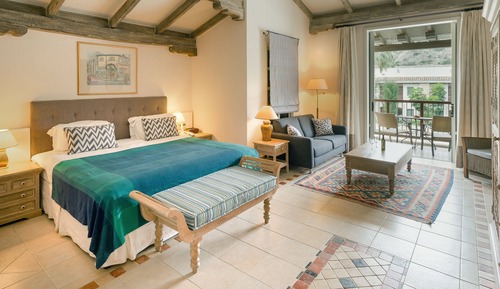 Suite ejecutiva, vistas a la piscina