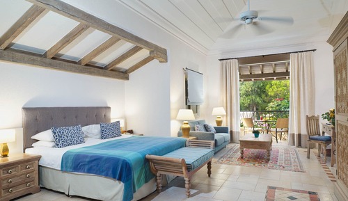Suite ejecutiva, vistas parciales al mar