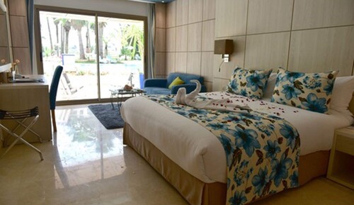 Suite junior, vistas a la piscina