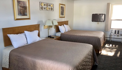 Habitación económica, 2 camas de matrimonio, balcón