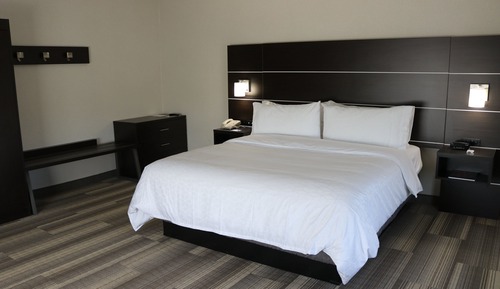 Habitación estándar, 1 cama de matrimonio grande, vistas a la piscina