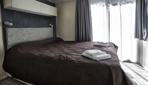 Bungalow Deluxe, 2 habitaciones, cocina básica (Family)