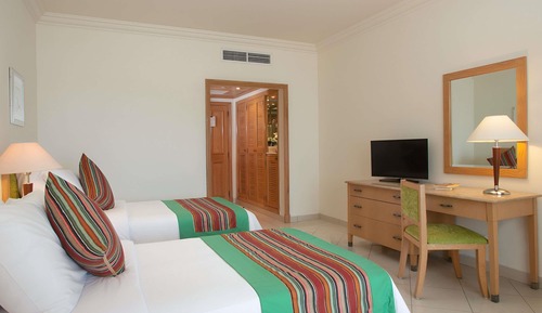 Habitación clásica con 2 camas individuales, 2 camas individuales, vistas a la piscina