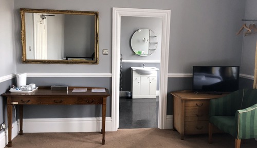 Family Triple Room, Ensuite (river view)