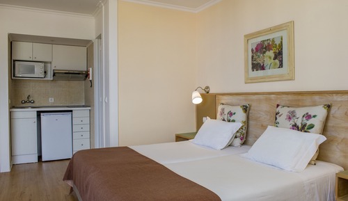 Estudio superior, vistas al mar