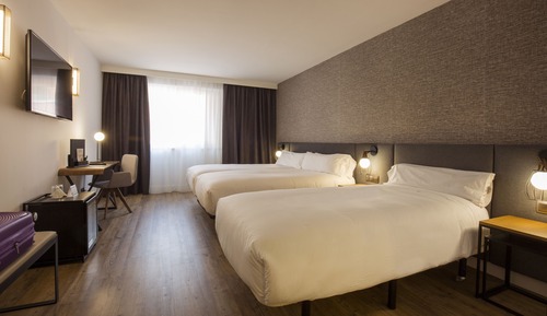 Triple Room, Courtyard View