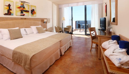 Elite Suite (2 Adults and 2 Children)