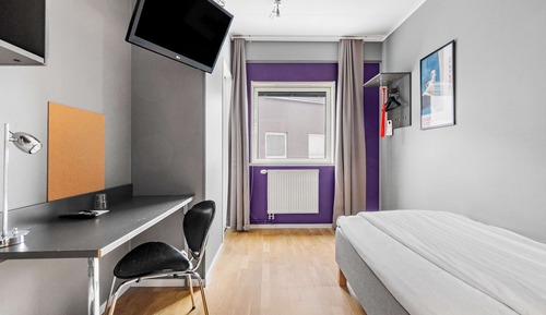 Habitación económica, 1 cama individual, no fumadores (first night parking included)