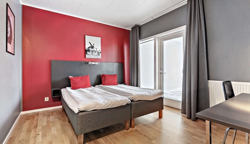 Habitación superior, 1 cama de matrimonio grande, no fumadores (first night parking included)