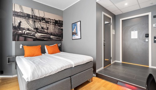 Habitación económica, 1 cama doble, no fumadores (first night parking included)