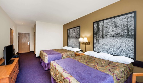 Habitación, 2 camas de matrimonio, accesible para personas con discapacidad, no fumadores (Mobility)