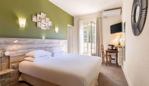 Habitación superior, 1 cama doble, balcón, vistas al jardín (Twin bed on request)