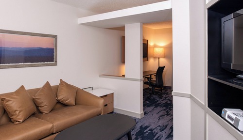 Suite, 1 cama de matrimonio grande con sofá cama (Mobility Accessible, Tub)