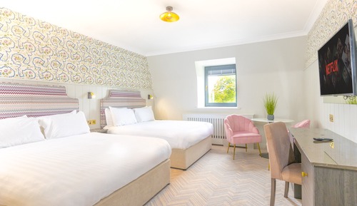 Habitación cuádruple estándar, 2 camas de matrimonio