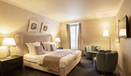 Habitación superior con 1 cama doble o 2 individuales