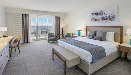 Estudio, 1 cama de matrimonio grande, frente al mar