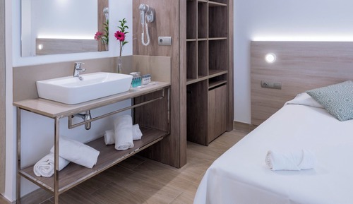 Habitación Familiar (3 adultos y 1 niño)