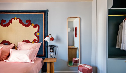 Habitación superior con 1 cama doble o 2 individuales