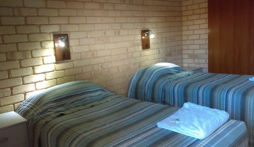 Habitación con 2 camas individuales