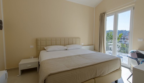 Habitación Deluxe, terraza, vistas al mar (Yellow)