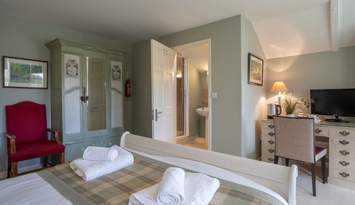 Habitación doble, baño privado