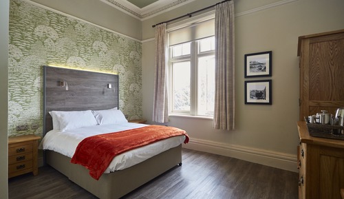 Habitación clásica con 1 cama doble o 2 individuales