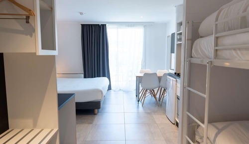 Estudio ejecutivo, varias camas