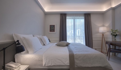 Habitación Confort con 1 cama doble o 2 individuales