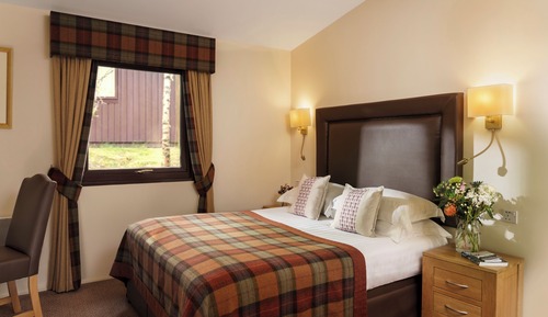 Classic Two Bedroom Woodland Cabin