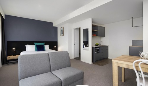 Suite Deluxe (1 King Bed or 2 Twin Beds)