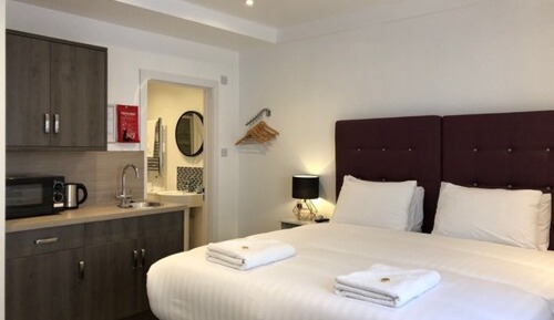 Habitación superior con 1 cama doble o 2 individuales