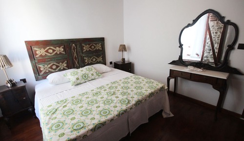 Deluxe Room 5