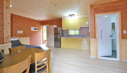 Habitación doble (Haengbokhan Room)