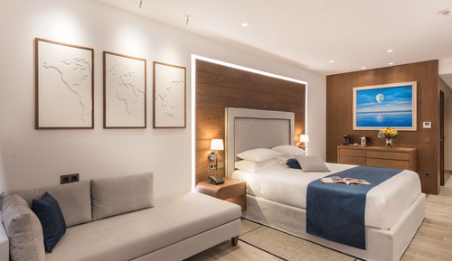 Aqua Marine Suite Waterfront with Outdoor Whirlpool and Gym