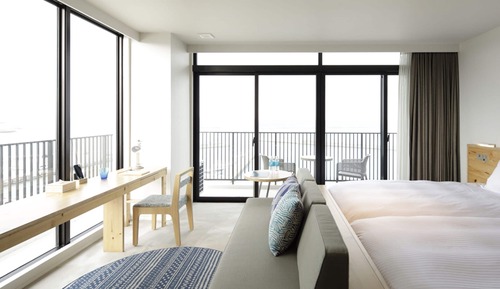 Habitación superior con 2 camas individuales (Corner)