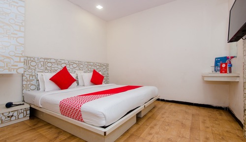 Habitación estándar con 1 cama doble o 2 individuales, 1 cama doble, baño privado