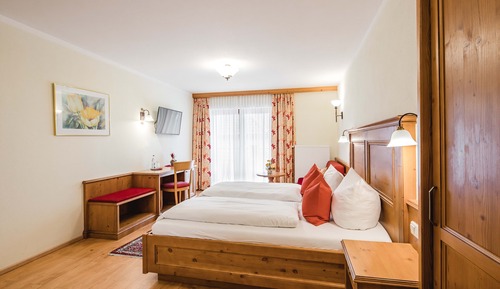 Habitación triple estándar, 1 cama de matrimonio con sofá cama, no fumadores