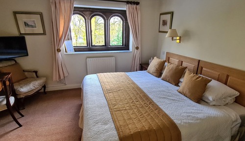 Main House - Double/Twin (No Pets)